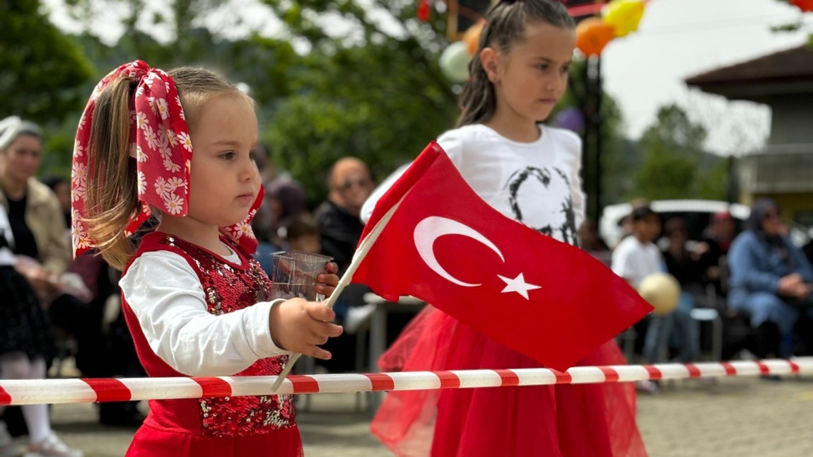 23 Nisan Ulusal Egemenlik ve Çocuk Bayramı